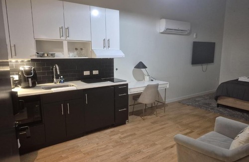Downtown Hartford Apartment | Trumbull Apartments Elevator WI-FI XL CENTER Hartford CT