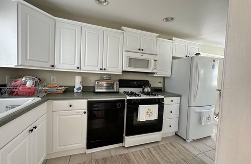 Tuckerton Beach Cottage | Tuckerton Beach, Cozy Cottage - 25 minutes to LBI!