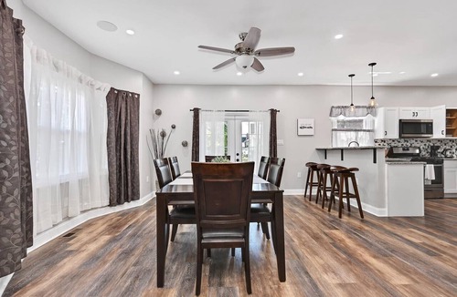 East Lansdowne House | Tudor Lux