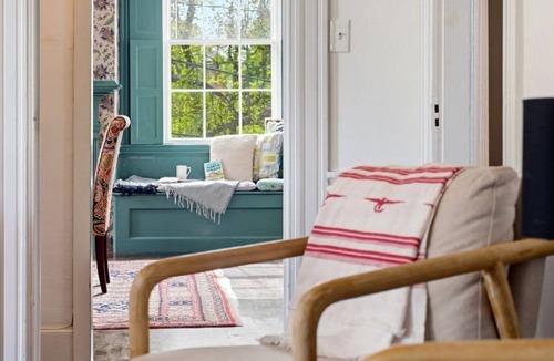 Parkside Apartment | Two Beautiful Apartments- Ideal for Groups!