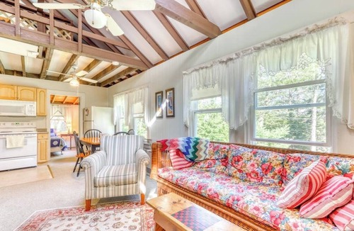 Boothbay Harbor Cabin | Two separate dog-friendly homes with water views