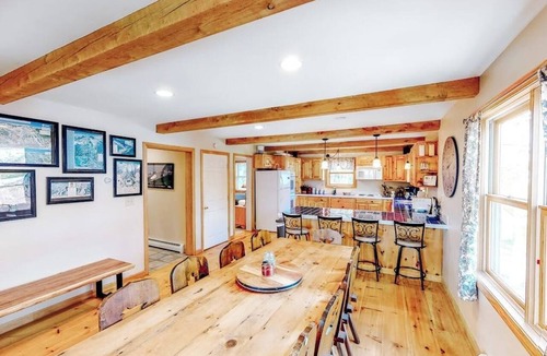 Wardsboro House | Two-story, dog-friendly house