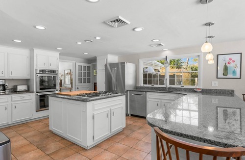 Chatham House | Ultimate Chatham Getaway with Outdoor Oasis