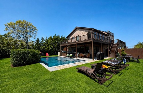 Culloden Shores House | Ultimate Montauk Escape🏖️ 5BR - Heated Pool - HotTub - Rooftop Deck Sunset Views🌅