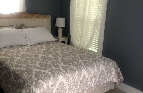 Ogunquit House | Unbeatable location! Walk to beach and town.