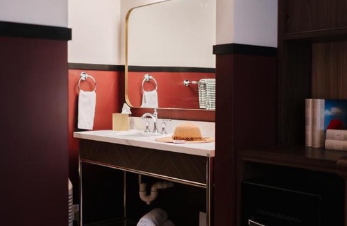 West Yarmouth Hotel | UNCOMMONER HOTEL by Reverie Boutique Collection