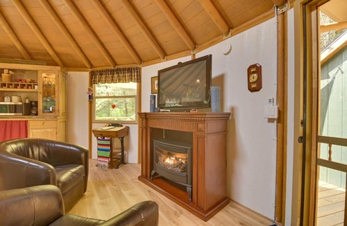 Harrison House | Unique Yurt Cabin Experience in Woods w/Hot Tub