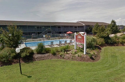 North Truro Condo | Unit #20 - 2nd Floor Deluxe Efficiency with A/C.
