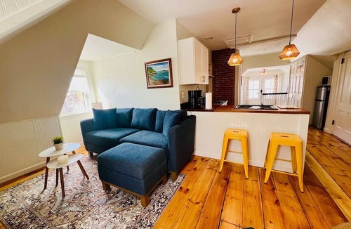 Portland Apartment | Unit 3- The Inn on Shore (duplicate)