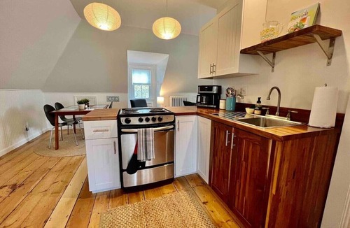 Portland Apartment | Unit 3- The Inn on Shore (duplicate)