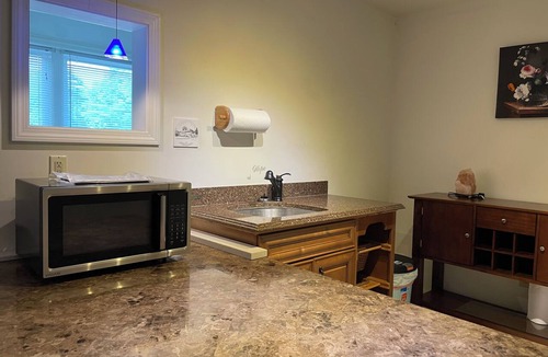 Scarborough Apartment | Unit C, near Marsh, Beach and Portland