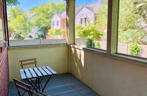 Cleveland Circle Apartment | Unit2 GR8 LOCATION mins to Longwood Medical Area, BC, BU, HarvMedSchool SPACIOUS