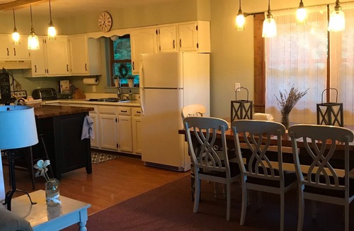 Whitehall House | Unwind overlooking the tranquil beauty of Hills Pond