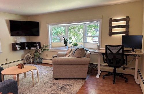 East Falmouth House | Updated Cape House in E Falmouth
