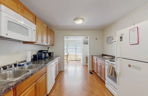 Bar Harbor Cabin | Updated, Century-Old Home w/Glass Porch - Walk into Town/Acadia