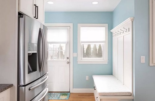 Off Broadway House | Updated Historic Newport Home, close to all Newport favorites