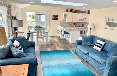 West Dennis House | Updated House - 5 min. walk to beach w/fire pit