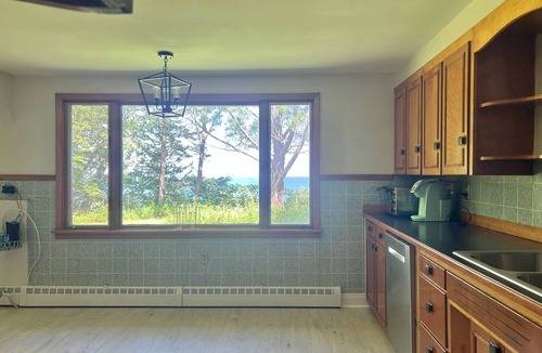 Brocton Cottage | Updated Lakefront Cottage with Spectacular Lake Erie Views