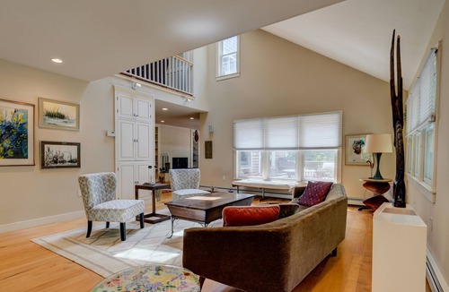 Tisbury Cottage | Updated Martha's Vineyard home with jetted tub, fireplace - close to ferry terminal
