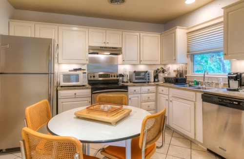 Tisbury Cottage | Updated Martha's Vineyard home with jetted tub, fireplace - close to ferry terminal