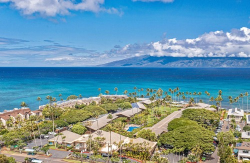 Napili Condo | Updated Studio, AC, steps to beach