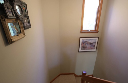 Grantham Condo | Updated two bedroom condo in the South Shore Heights of Eastman.