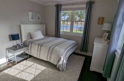 Fairfield House | Updated waterfront home - 5 min walk to beach, shops and restaurants!