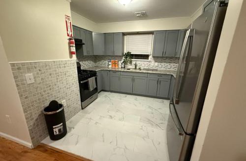 Ampere Apartment | Urban haven 3 Kings bedroom near EWRNYC DTW