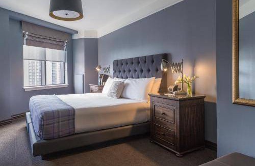 West End Hotel | The Boxer Deluxe King Room