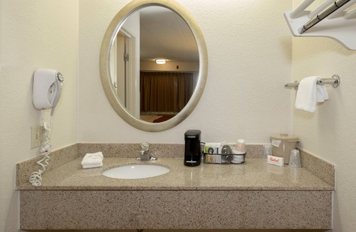Milford Hotel | Simple, Clean Room Perfect for Budget-Friendly Milford Stays