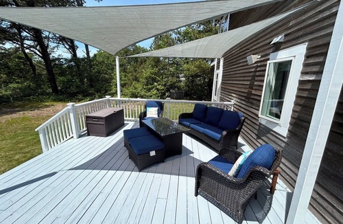 Edgartown House | Vacation at Martha's Vineyard Swan Cottage, Edgartown’s Quiet Forest Retreat.