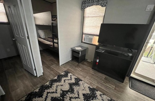 Virgil Resort | Vacation Cottage at Resort