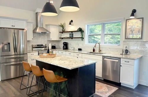Sunapee House | Vacation Home: 2 Mins from Mt. Sunapee & Lake!