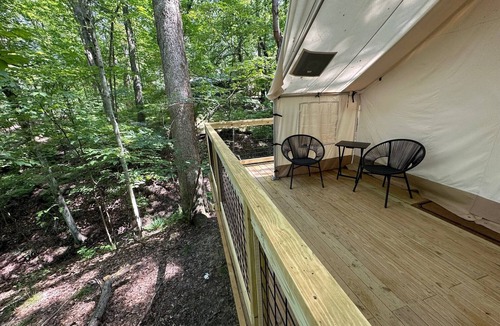 Cuyahoga Falls RV Rental | Valley Overlook - Glamping Tent N2 - the heart of Cuyahoga Valley National Park