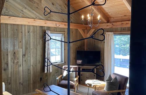 West Dover Ski Chalet | Vermont chalet near beautiful Mount Snow and the quaint town of Wilmington
