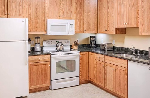 Fletcher House | Vermont Mountain Escape Near Skiing with Spacious 2BR Deluxe Retreat