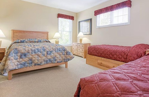 Fletcher Resort | Vermont Mountain Escape Near Skiing with Spacious 2BR Deluxe Retreat