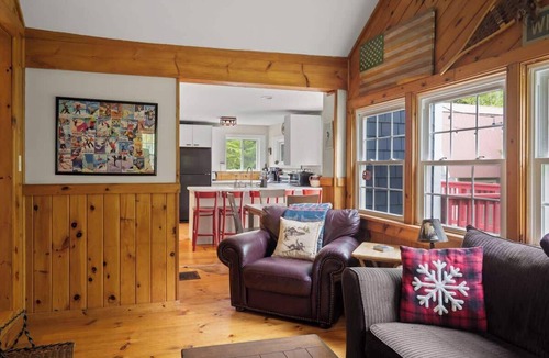 Stratton House | Vermont State of Mind | Near Stratton & Mt. Snow!