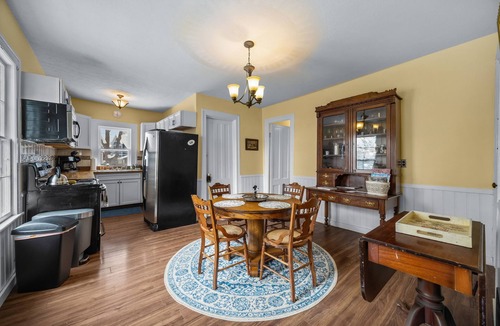 Penn Yan House | Victorian Home in Penn Yan ~ 1 Mi to Keuka Lake!