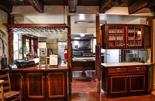 Goshen House | Victorian Rose/Brook Road Inn