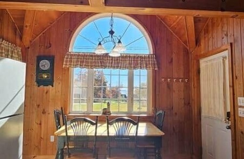 Surry Cabin | Viking Trail Cabin, Viking Trail Cabin with beach access