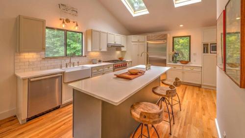 Northwest Harbor Villa | Villa Grand Horizon