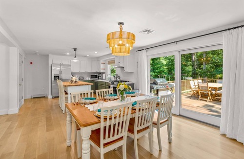 Tisbury House | Vineyard Haven Family Beach, Fire Pit & Garden View
