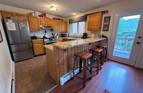 Bretton Woods House | W38: Spacious 5BR Slope-View Retreat | Ping Pong, Fireplace & Bretton Woods Adventure