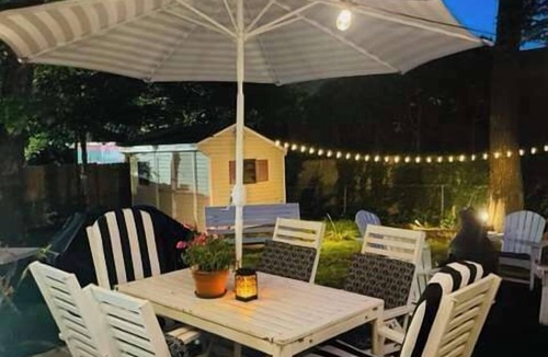 Wading River House | Wading River 3BR Cottage | 5 Min to Beach, Pet-Friendly, Fire Pit