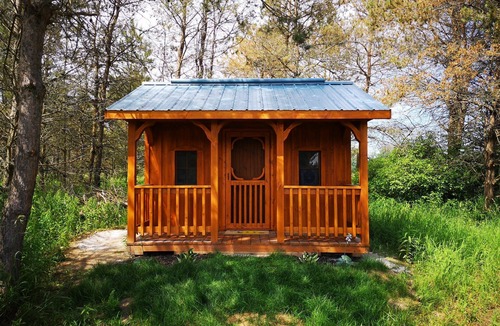 Hepworth House | Wagamese Glamping Bunkie, Hepworth, 3 Wooded Acres