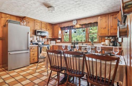 Gilford House | Wagner Ranch Lake Winni, Gunstock & BNH Pavilion