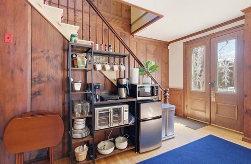 Laconia Apartment | Wake Up on a Farm | NH Lakes Region l Sleeps 10