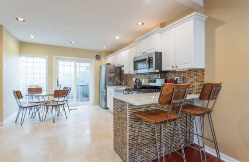 Bella Vista House | Walk everywhere from renovated 3bd Bella Vista gem