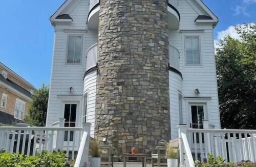 Fairfield House | Walk to Beach! 4 Bedroom, 4.5 bath. AUGUST ONLY!
